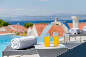 Luxury Villa Soleil with Swimming Pool