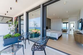Luxury Villa Soleil with Swimming Pool
