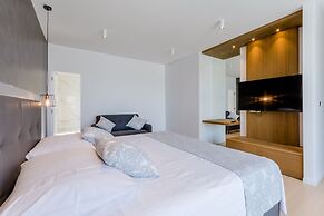 Luxury Villa Soleil with Swimming Pool