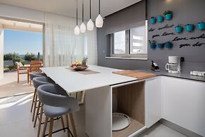 Luxury Villa Cinderella with Swimming Pool