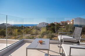 Luxury Villa Cinderella with Swimming Pool