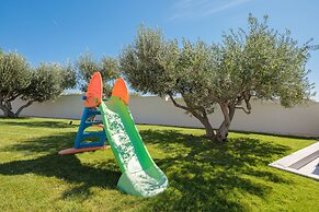 Luxury Villa Cinderella with Swimming Pool