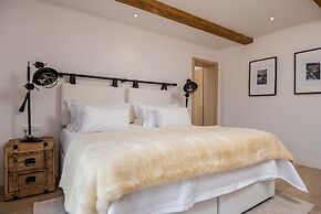 Beachfront Villa Feodora Grande