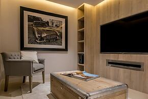 Beachfront Villa Feodora Grande