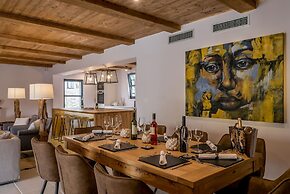 Beachfront Villa Feodora Grande