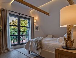 Beachfront Villa Feodora Grande