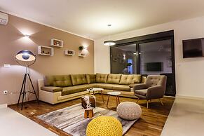 Luxury Villa Grand View