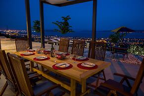 Luxury Villa Grand View