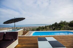 Luxury Villa Grand View