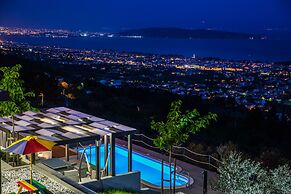Luxury Villa Grand View