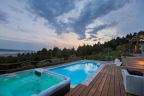 Luxury Villa Grand View