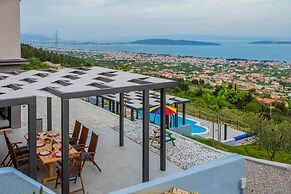 Luxury Villa Grand View