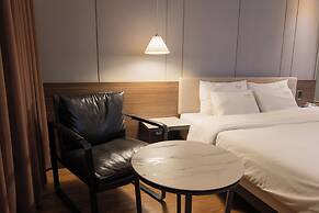 Hotel Button