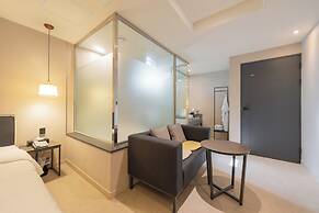 Hotel Button