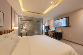 Hotel Button