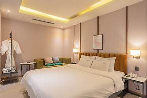 Hotel Button