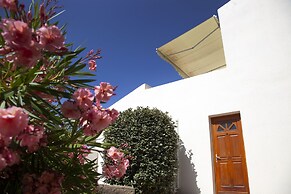 Hôtel et Résidence Ta Kladia - Omigna