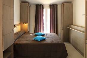 Hôtel et Résidence Ta Kladia - Omigna