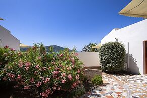 Hôtel et Résidence Ta Kladia - Omigna