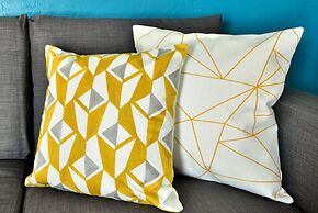 Broadway Suites Downtown by RocketStay