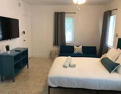 Broadway Suites Downtown by RocketStay