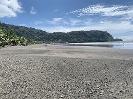 La Sirena Playa Jaco Hotel