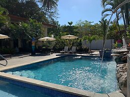 La Sirena Playa Jaco Hotel