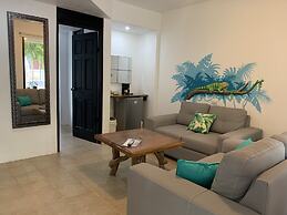 La Sirena Playa Jaco Hotel