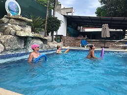 La Sirena Playa Jaco Hotel