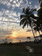 La Sirena Playa Jaco Hotel