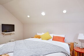 Canopy Cortina Lodge