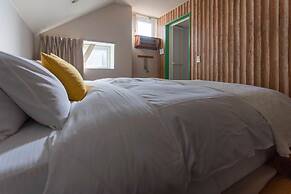 Canopy Cortina Lodge