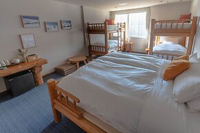 Canopy Cortina Lodge