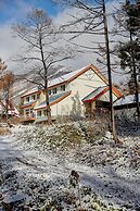 Canopy Cortina Lodge