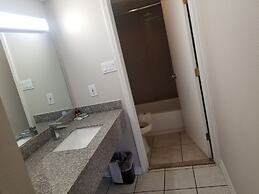 Econo Inn Lackland AFB Seaworld