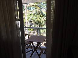 Caravaggio Praia Hotel