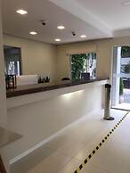 Caravaggio Praia Hotel