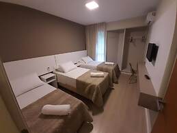 Caravaggio Praia Hotel