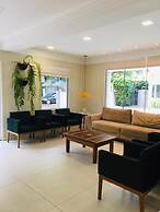 Caravaggio Praia Hotel