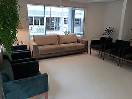 Caravaggio Praia Hotel