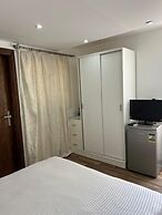 Lilly Rooms and Studios