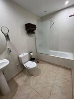 Lilly Rooms and Studios