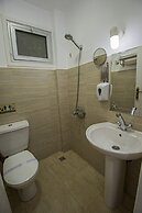 Lilly Rooms and Studios