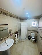 Lilly Rooms and Studios