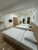 Lilly Rooms and Studios