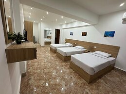 Lilly Rooms and Studios