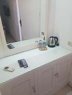 Lilly Rooms and Studios