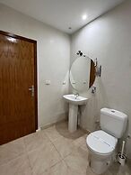 Lilly Rooms and Studios