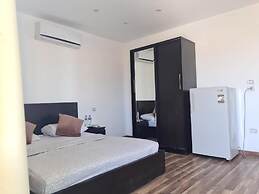 Lilly Rooms and Studios