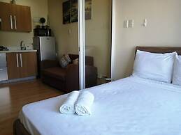 Happy Suites at Knightsbridge Res Makati